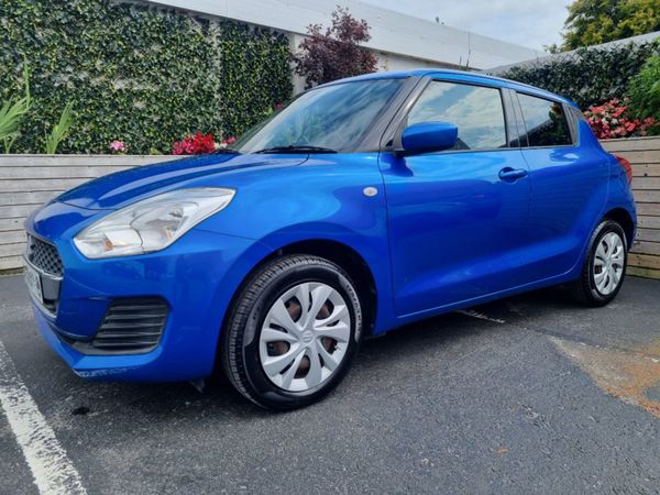 Suzuki Swift Hatchback, Petrol, 2018, Blue