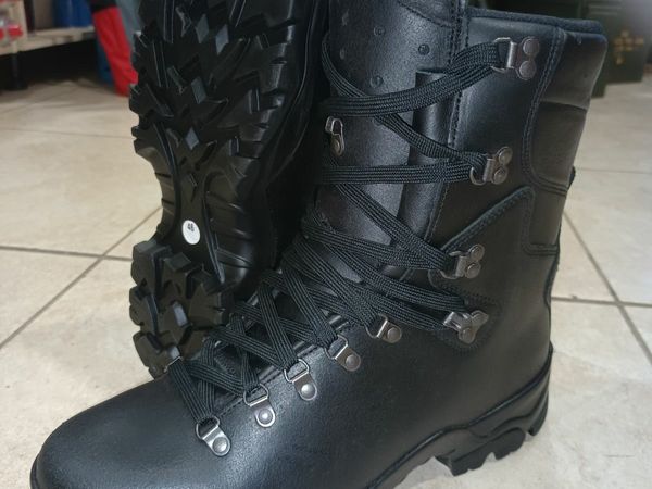 Army boots on store sale