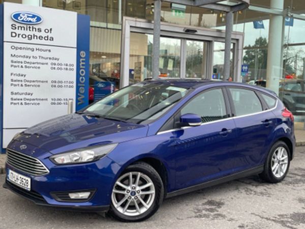 Ford Focus Hatchback, Petrol, 2017, Blue