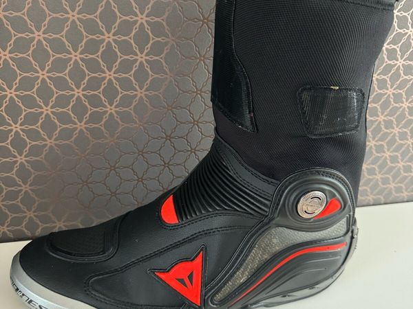 Stivali dainese hot sale axial d1