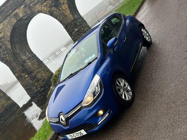 Renault Clio Hatchback, Petrol, 2017, Blue