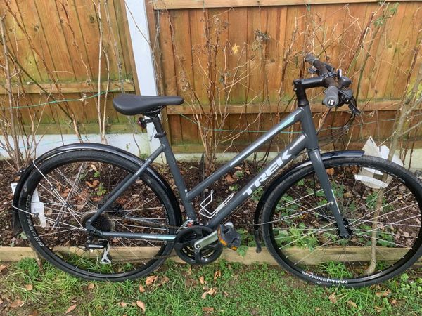 Like new Trek FX2 L Oil disc breaks 28 wheels 24 s for sale in Co