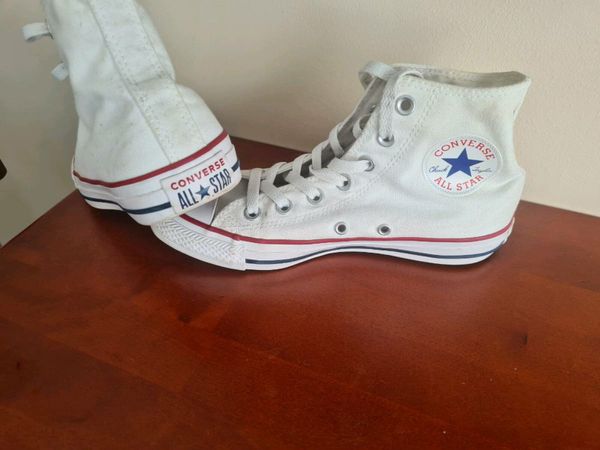 White converse store size 5