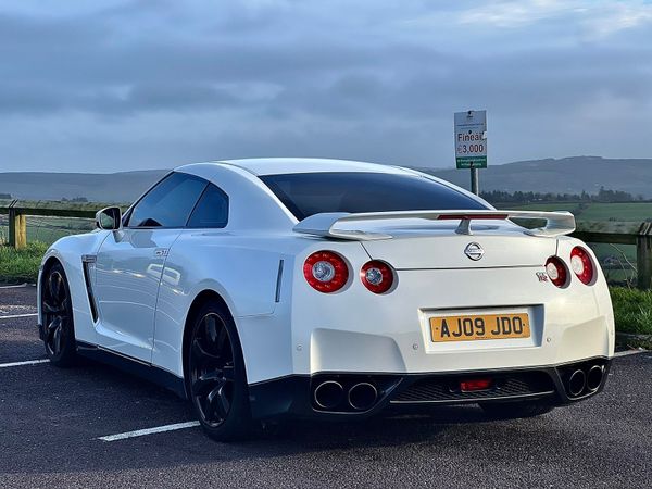 Nissan GT-R Coupe, Petrol, 2009, White