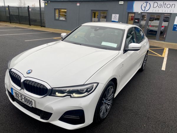 BMW 3-Series Saloon, Petrol Hybrid, 2019, White
