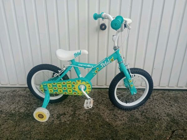 Apollo best sale petal bike