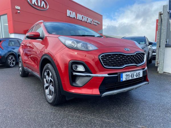 Kia Sportage MPV, Diesel, 2021, Red