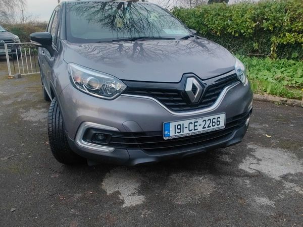 Renault Captur Hatchback, Diesel, 2019, Grey