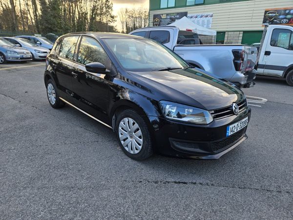 Volkswagen Polo Hatchback, Petrol, 2014, Black