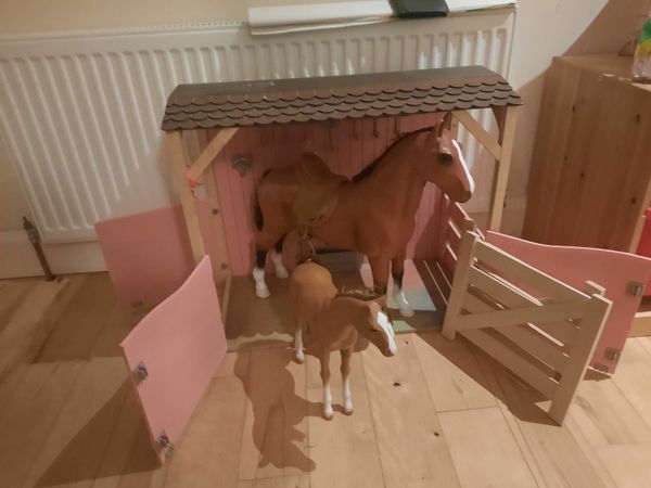 My generation cheap horse stable