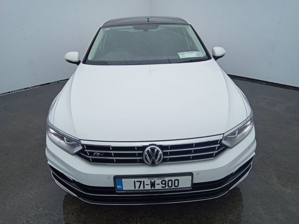 Volkswagen Passat Saloon, Diesel, 2017, White
