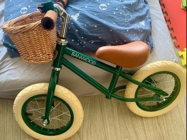 Moovngo hotsell balance bike