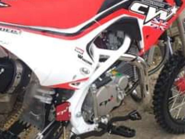 4 stroke dirt bikes best sale for sale near me