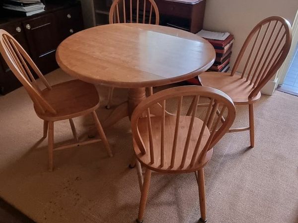 Donedeal dining discount table and chairs