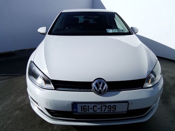 Volkswagen Golf Hatchback, Petrol, 2016, White