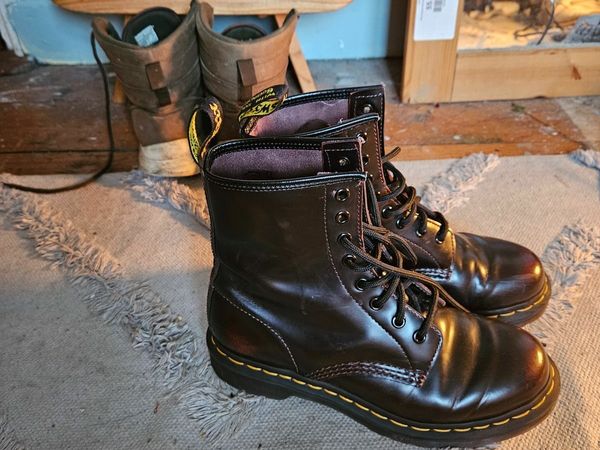 Dr martens ireland on sale traducida