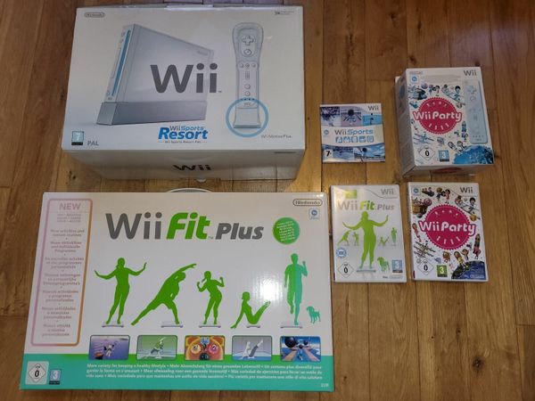 Nintendo Wii Fit Plus with Balance Board In Original Box & Game