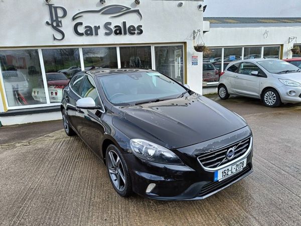 Volvo V40 Hatchback, Diesel, 2015, Black