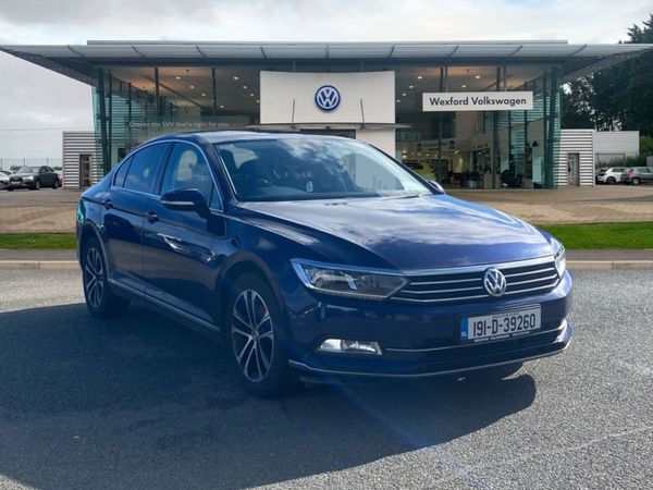 Volkswagen Passat Saloon, Diesel, 2019, Blue