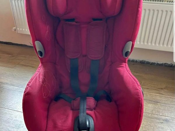 Maxi cosi 2025 axiss robin red