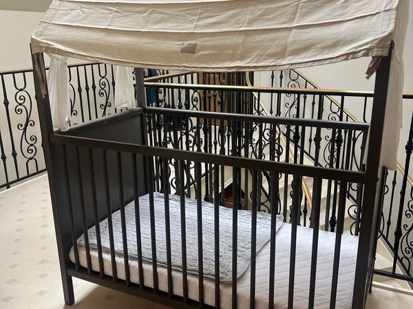 Metal hotsell baby cot