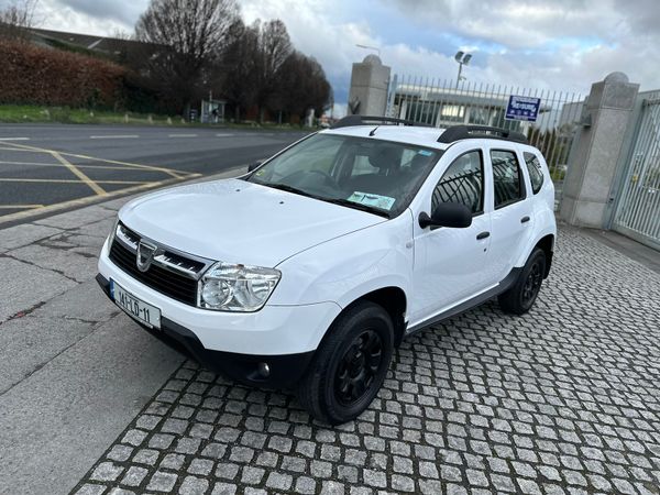 Dacia Duster Hatchback, Diesel, 2014, White