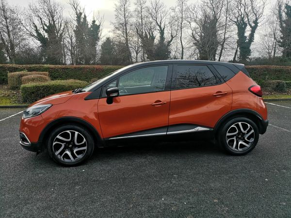 Renault Captur Hatchback, Petrol, 2014, Orange