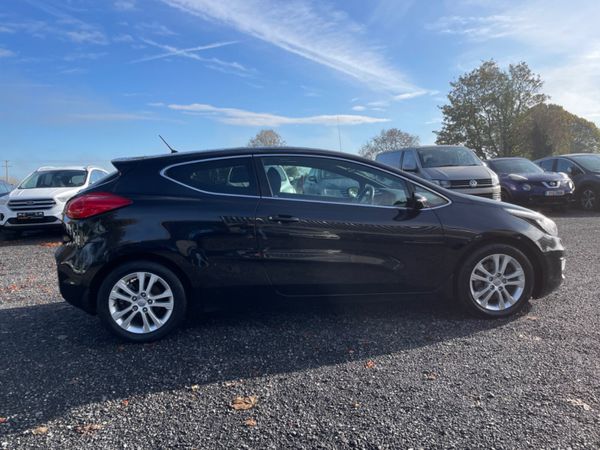 Kia Ceed Hatchback, Diesel, 2013, Black