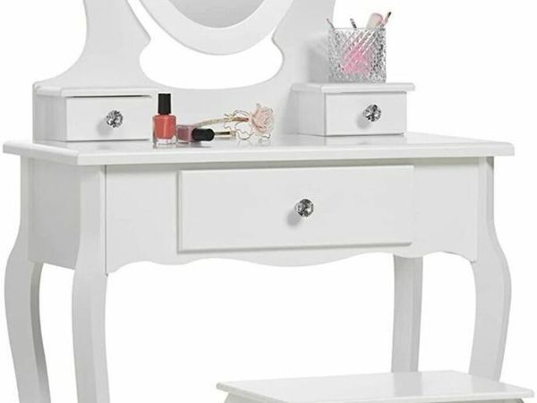 Done deal deals dressing table