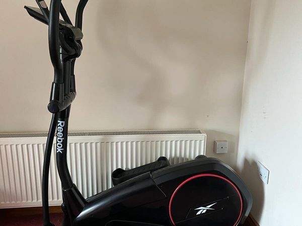 Reebok zr8 cross trainer hot sale ireland