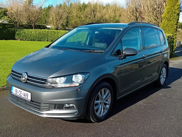 Volkswagen Touran MPV, Diesel, 2019, Grey