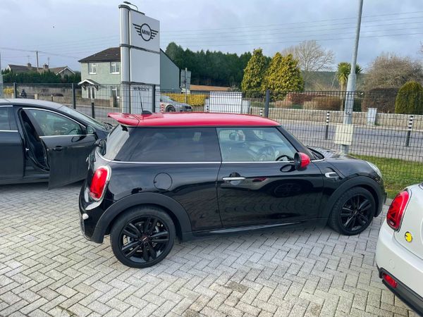 Mini Cooper Hatchback, Petrol, 2019, Black