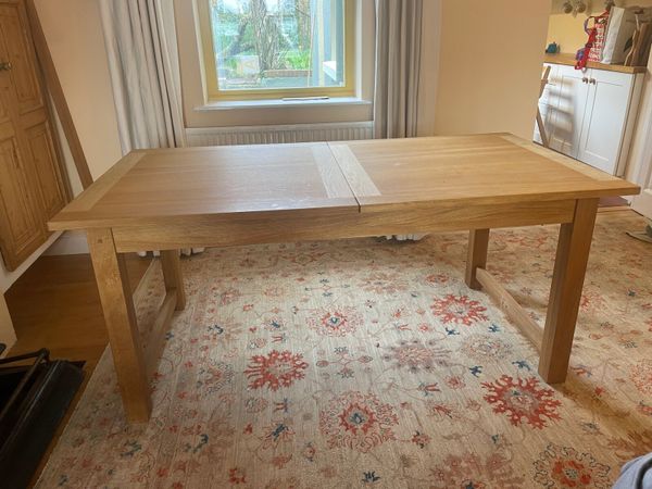 Done deal table online and chairs