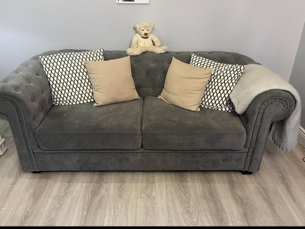 2 seater deals sofa done deal