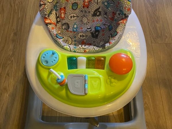 Done deal hot sale baby walker