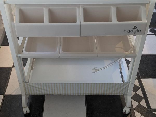 Done deal discount baby changing unit