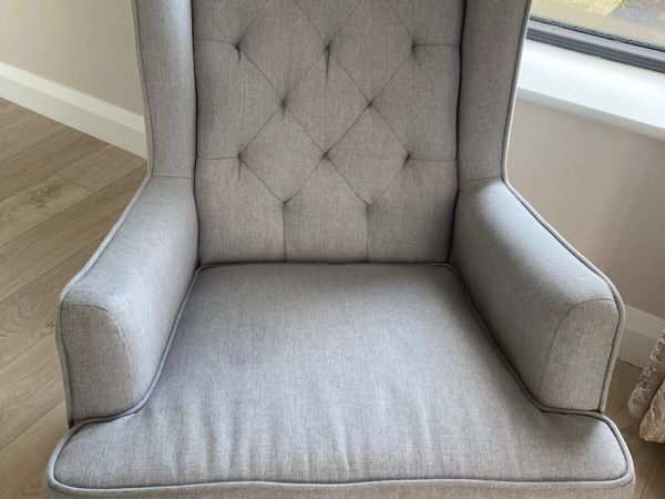 Nested soothe easy online chair