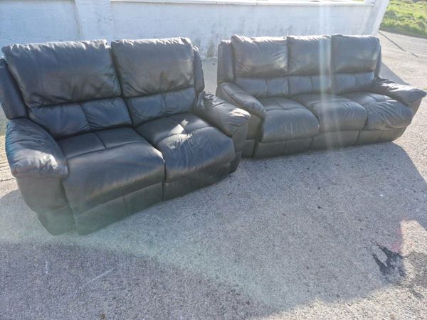 Recliner sofa on sale done deal