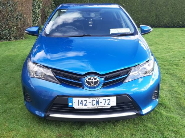 Toyota Auris Hatchback, Diesel, 2014, Blue