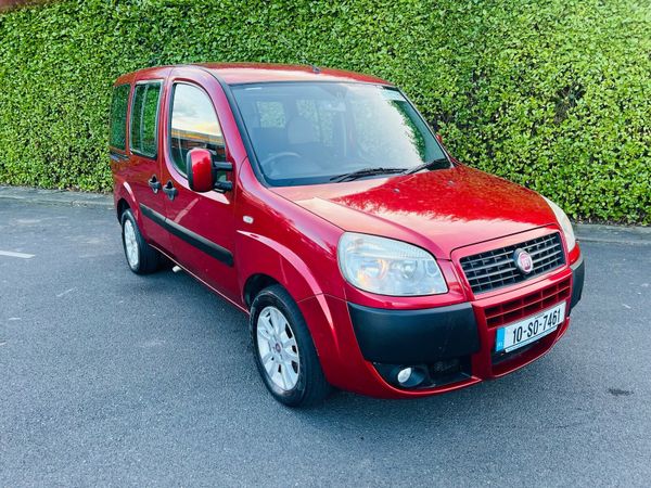 Fiat Doblo MPV, Petrol, 2010, Red