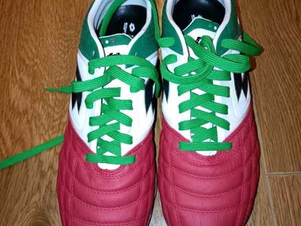 Football trainers size clearance 3