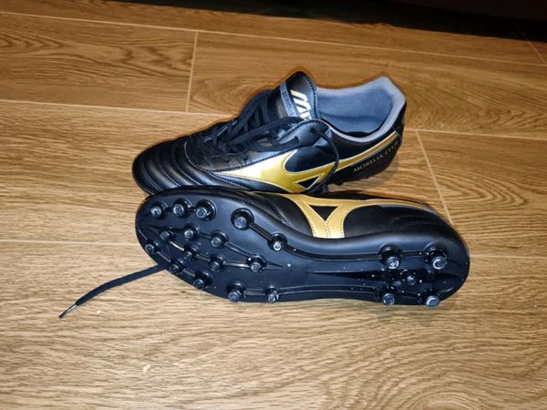 Mizuno Artificial grass astroturf size 9 boots for sale in Co