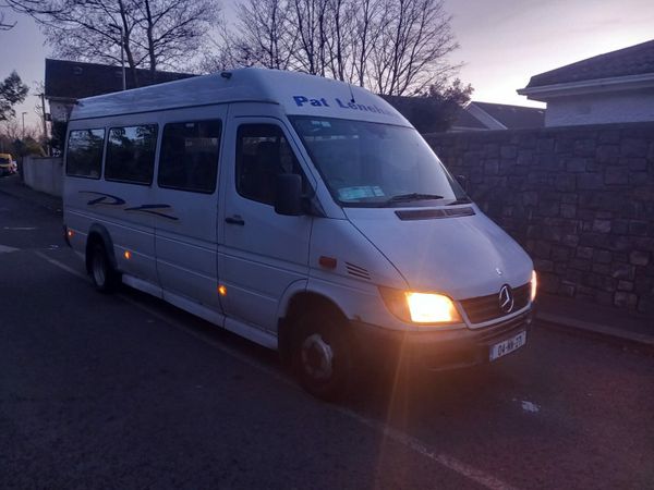 Mercedes 2025 sprinter mini