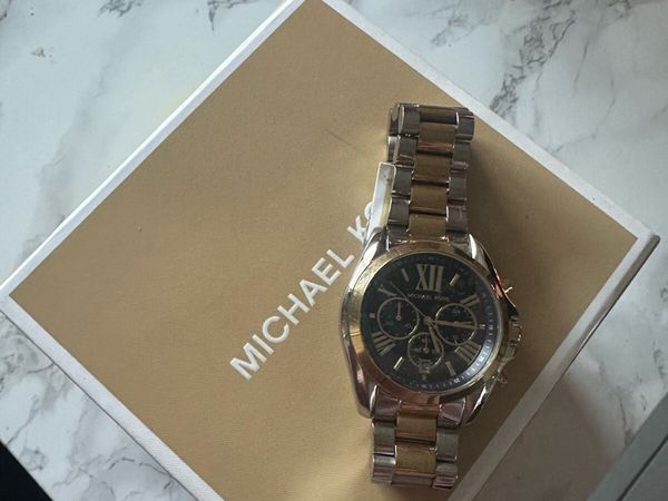 Michael kors outlet watch smart price