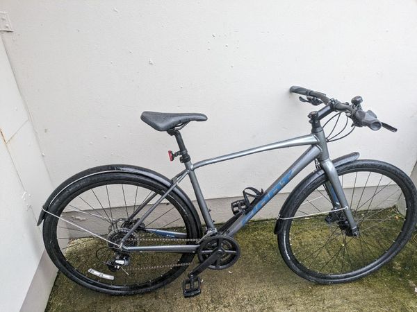 Hybrid bike hot sale done deal