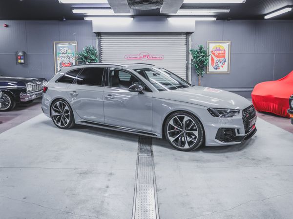 Audi RS4 Estate, Petrol, 2018, Grey