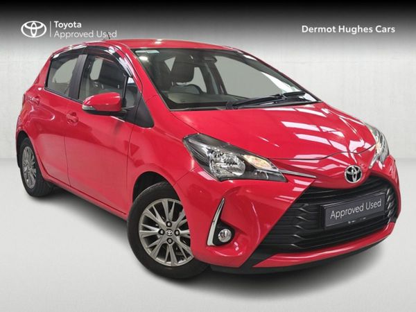 Toyota Yaris Hatchback, Petrol, 2018, Red