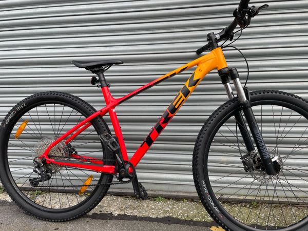 Trek marlin sales 7 orange 2019