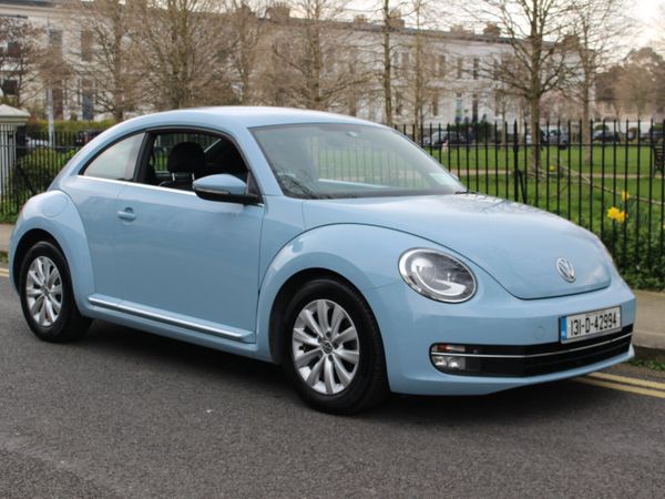 Volkswagen Beetle Hatchback, Petrol, 2013, Blue
