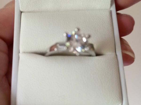 Donedeal store engagement rings